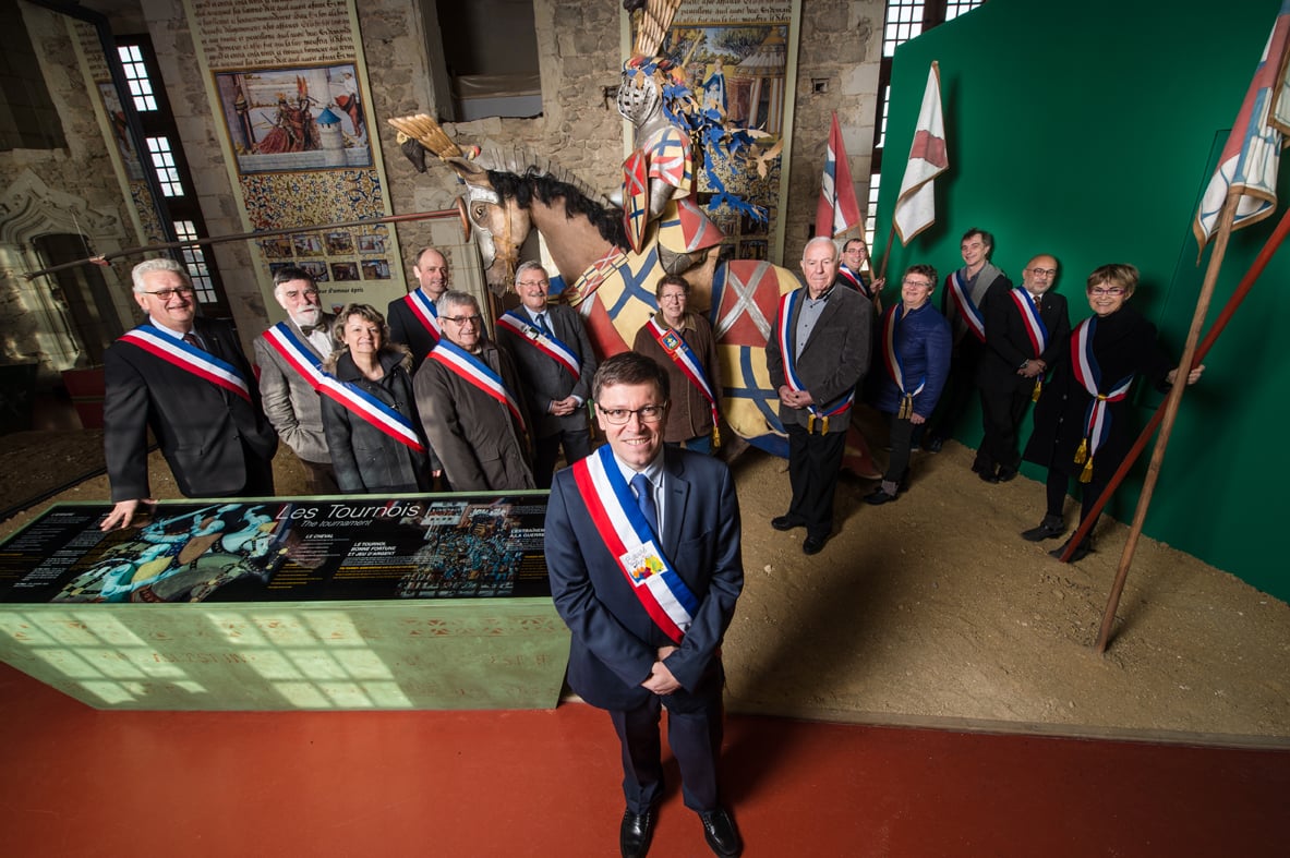  Intercommunalité, Château de Baugé (49) Philippe Chalopin et des maires délégués -  Intercommunality (2014) / L'Express