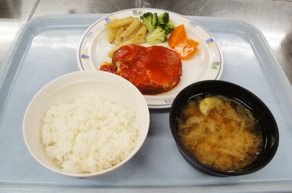 市谷寮 (女子寮) 夕食