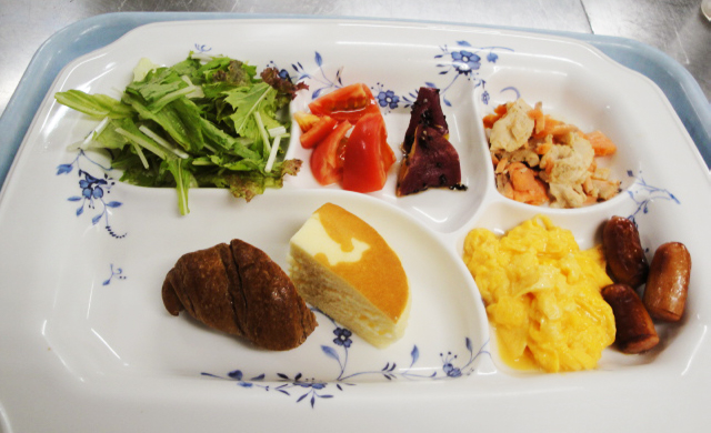 市谷寮 (女子寮) 朝食