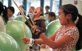 Foto: Kinder beim Drums Alive