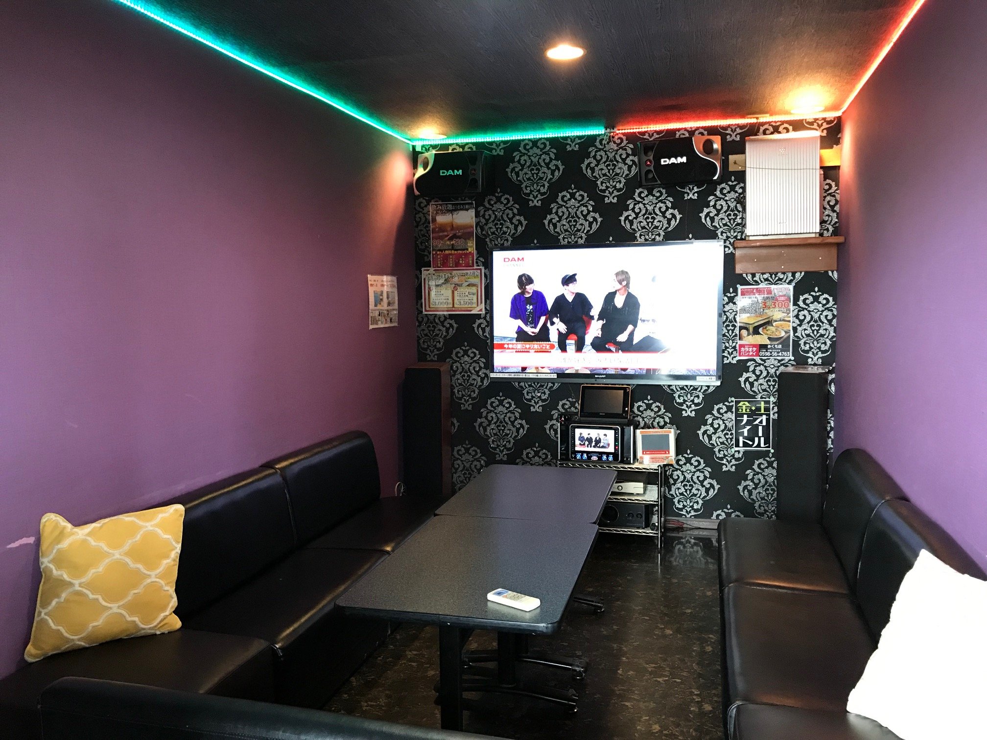 15号室 内観（〜10名）