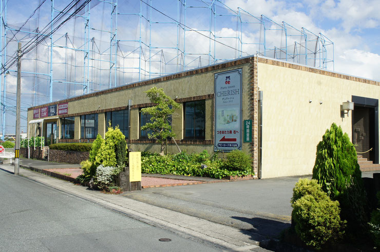 カラオケバンダイみくも店 外観