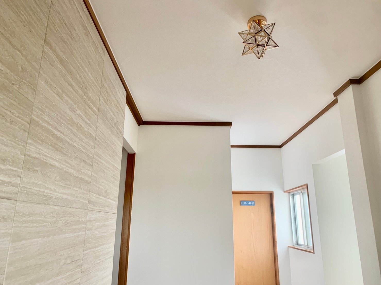 落ち着いた和風から明るい洋風に