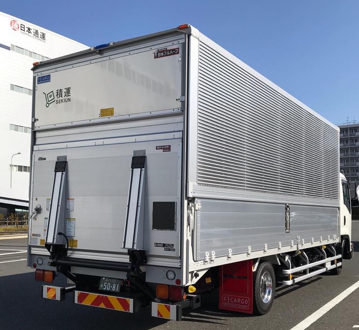 最大2500kgまでの荷物を運べます