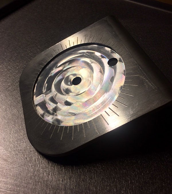 Reprise mécanique avec gravure