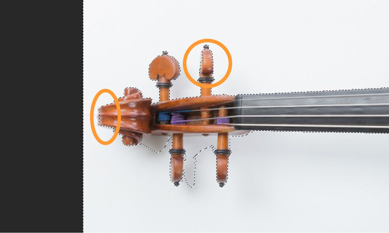 選択範囲がはみ出て、本来選択したくない箇所が選択されている。自動選択は便利だが、こうした調整が難しい。