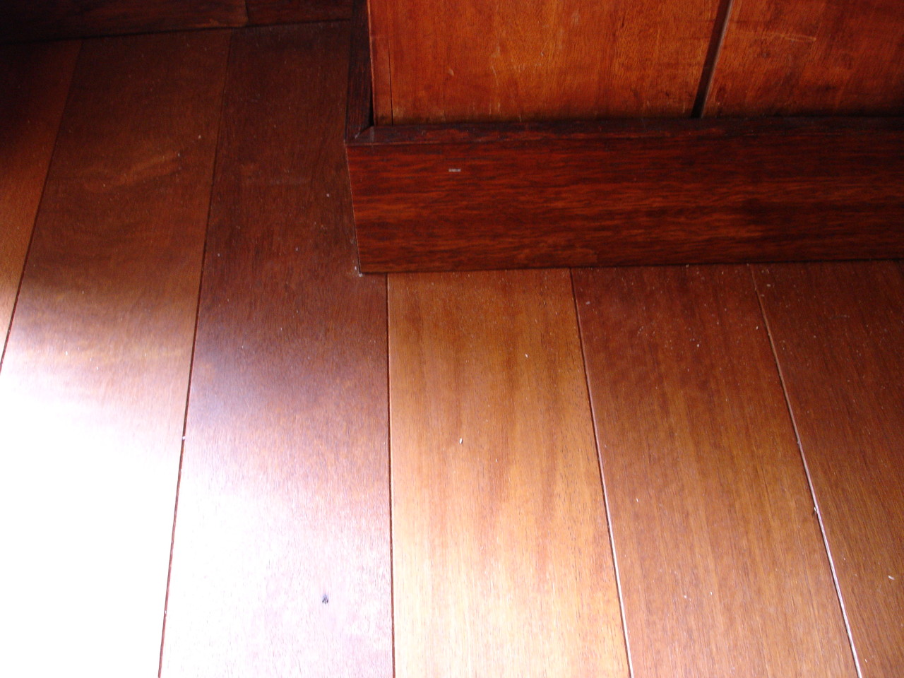 メラピー材で無垢巾木を作成