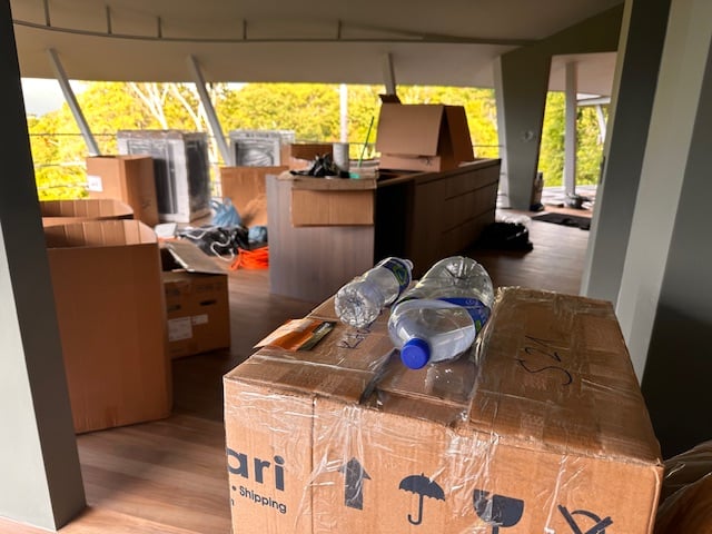 February 2024 - we can finally empty our container and furnish the house with the furniture Sandra sourced in Bali