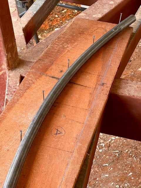 November 2023 - another curvy challenge: Patrik made wooden templates to adapt the railings to the elliptical shape