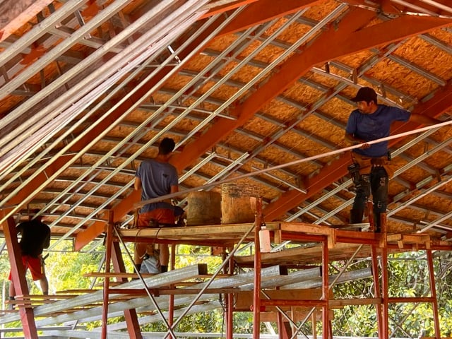 September 2023 - the substructure of the ceiling is very complex