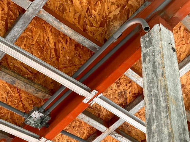 September 2023 - electrical wiring is laid under the ceiling