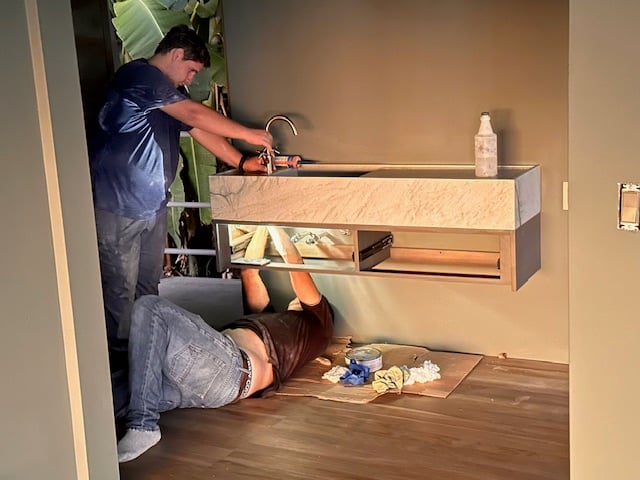 January 2024 - the washbasin in the bathroom is connected - until now we only had water under the shower, even for washing dishes