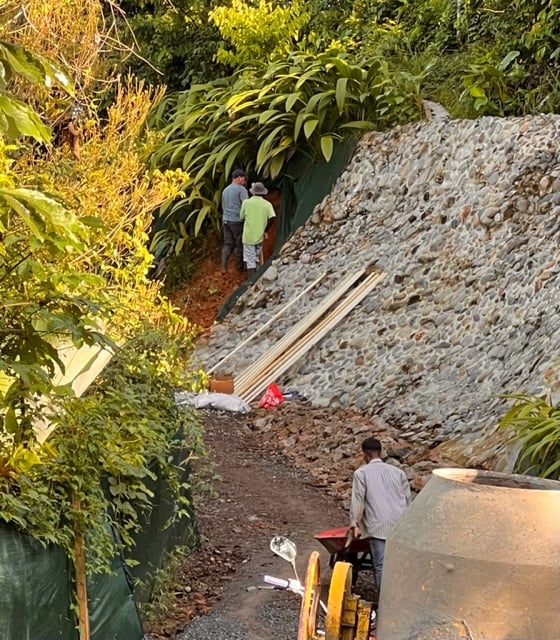 September 2023 - Friday again. Tidying up is the order of the day. In the background a small landslide is repaired, see blog