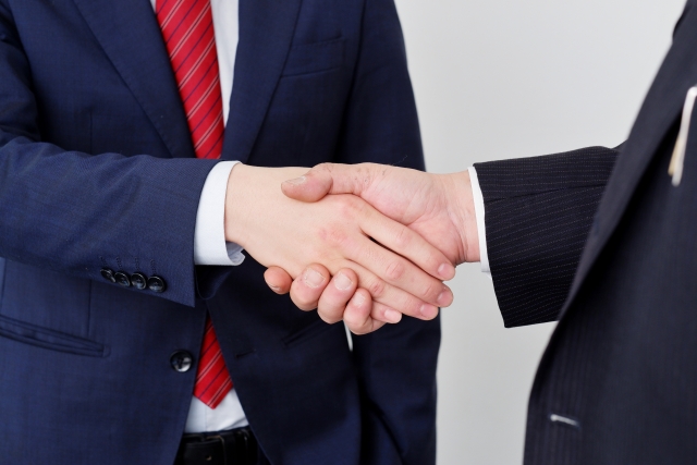 国の補助金を活用して専門家を活用しよう