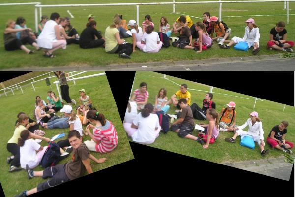 Fin de la chasse au trésor pour les okinawas! L'équipe de Delphine a été la première à résoudre les énigmes et donc à arriver à l'endroit final. Elle était suivie de très près par l'équipe d'Angélique et de très loin pr l'équipe de Marc! 