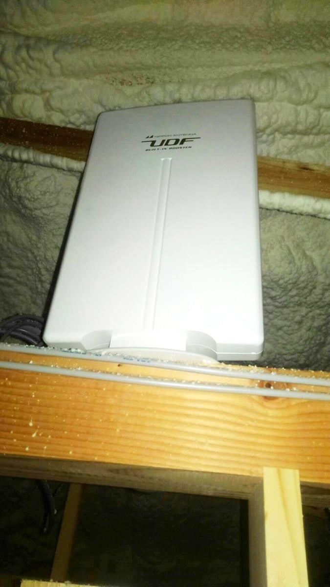 天井裏のアンテナ工事　千葉のリフォーム工事