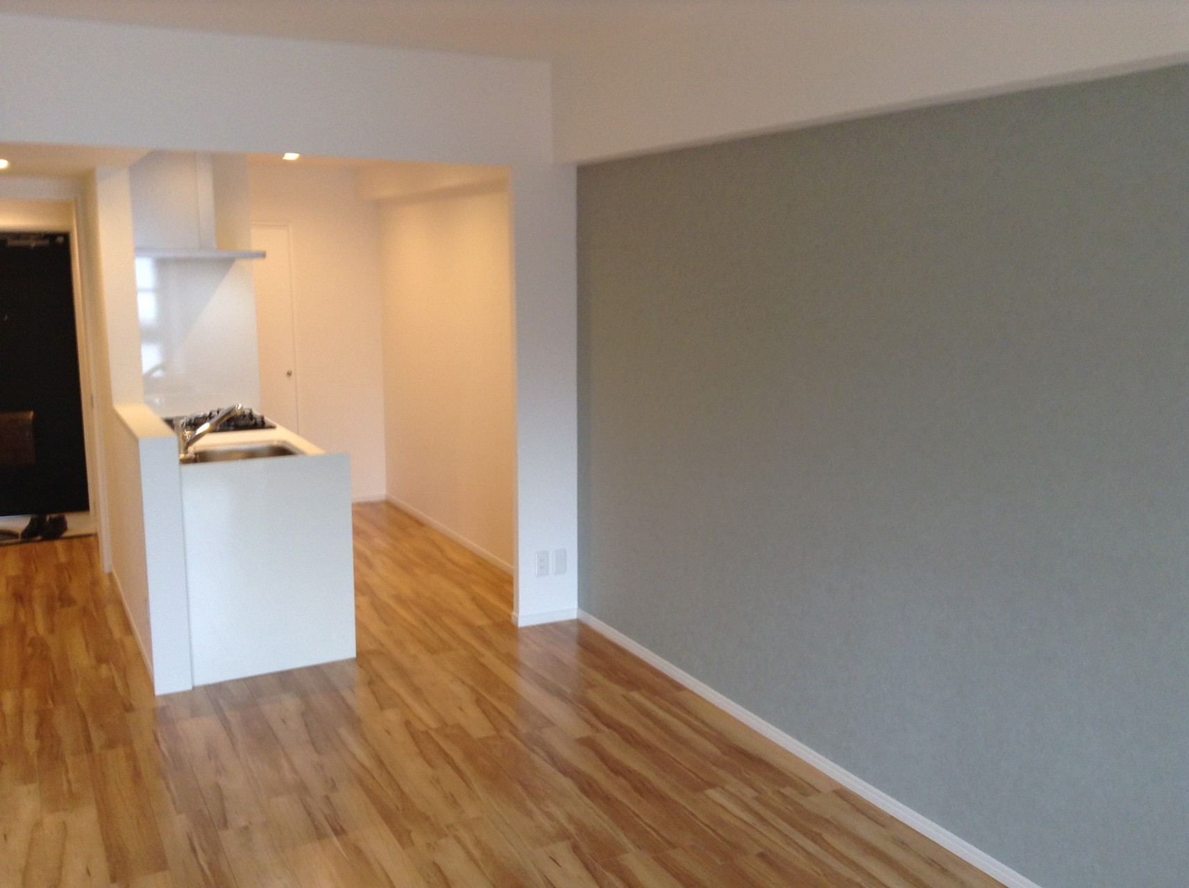 ブルーのアクセントクロスがおしゃれ