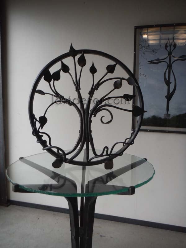 Arbre de vie conçu et réalisé par Boris Klein, l'atelier L'art de fer , Lézignan Corbières