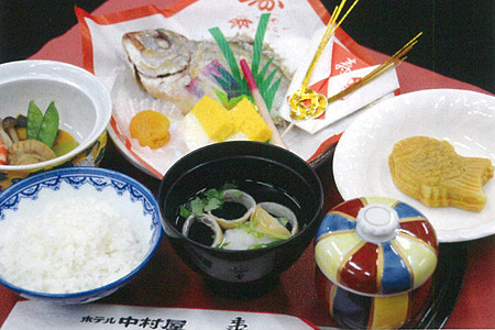 お食い初め膳（焼き鯛付き）