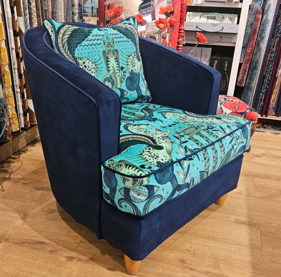 L’odyssée du style : Confection sur mesure et graphisme mythique 🌊🔱