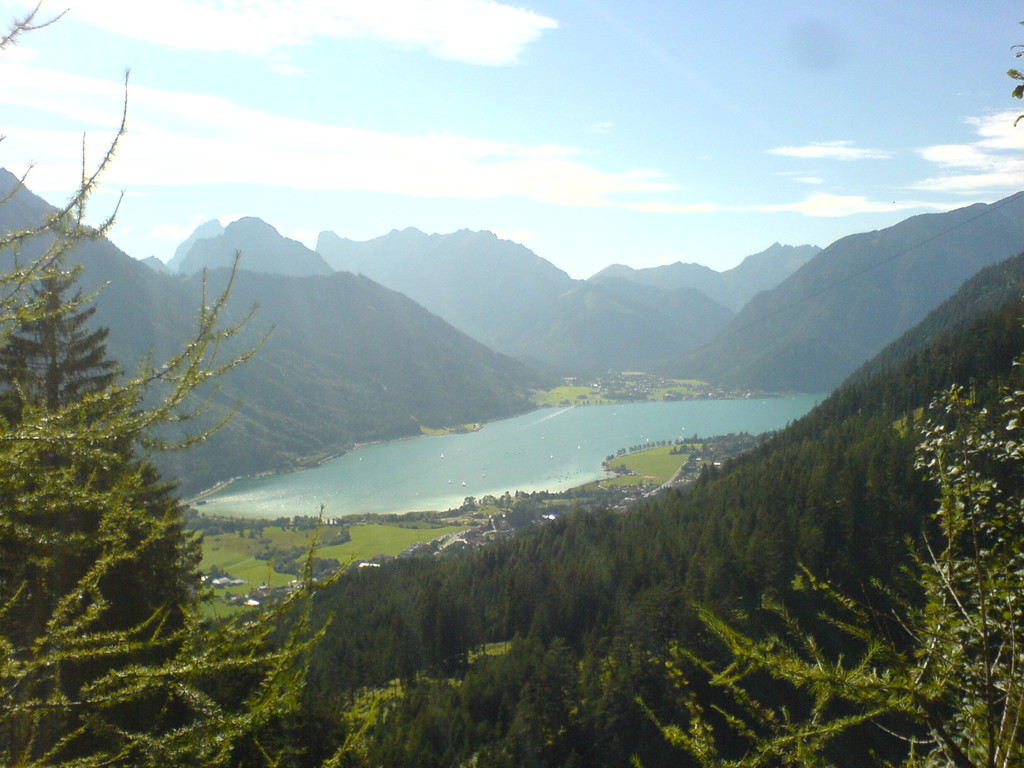 der achensee vom hochries aus gesehen