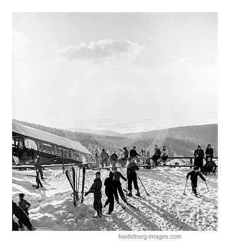 Archiv-Nr. hr109 / Skifahrer am Königstuhl