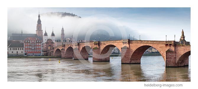 Archiv-Nr. hc2014104 | Morgennebel an der Alten Brücke in Heidelberg