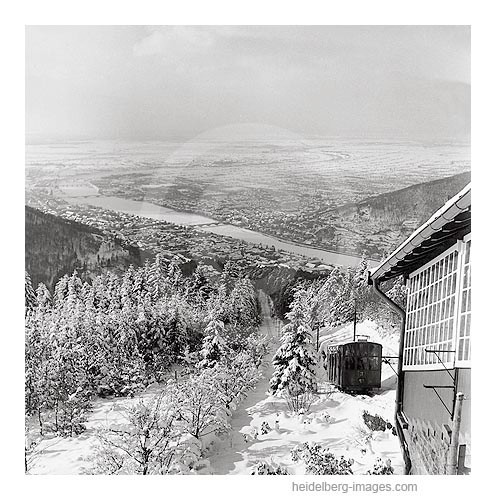 Archiv-Nr. h12/3  Bergbahn im Winter