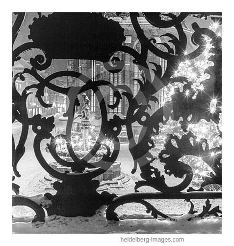 Archiv-Nr. h20/3 / Winterstimmung auf dem Marktplatz