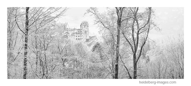 Archiv-Nr. h2015109 | Malerische Schlossansicht im Winter