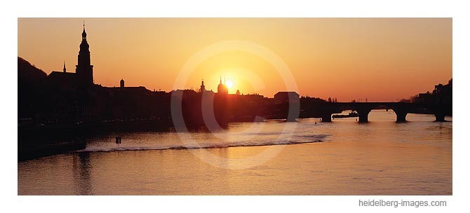 Archiv-Nr. hc2001104 | Silhouette von Heidelberg im Sonnenuntergang
