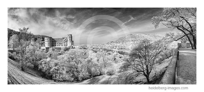 Archiv-Nr. h2015134 | Heidelberger Schloss, Rheinebene u. Heiligenberg