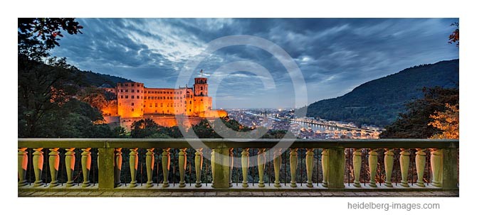 Archiv-Nr. hc2013153 | Blick über die Schlossterrasse auf die Altstadt 