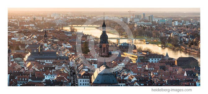 Archiv-Nr. hc2014112 | Heidelberg, Altstadt mit Heiliggeistkirche und Neckar im Sonnenuntergang