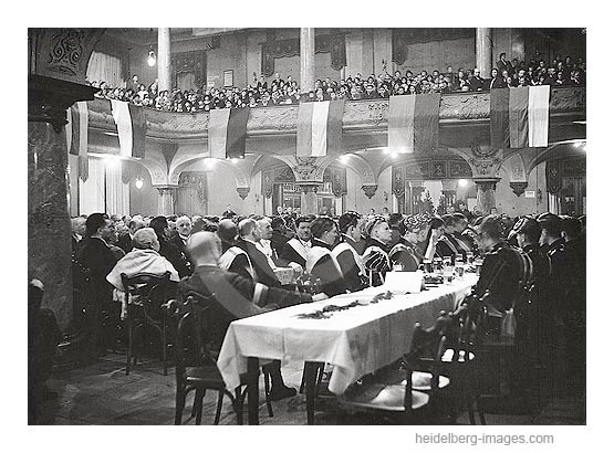Archiv-Nr. hr240 / Bruderschaftstreffen / Schlagende Verbindung in der Stadthalle