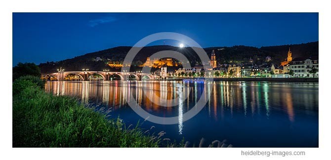 Archiv-Nr. hc2013135 | Altstadt bei Vollmond