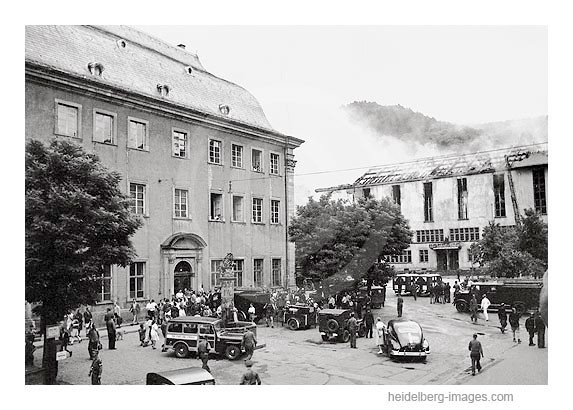 Archiv-Nr. h4559_21 / Brand der Neuen Universität 16. Juni 1948