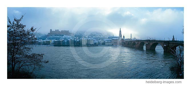 Archiv-Nr. hc99159 | Schneewolken über Heidelberg