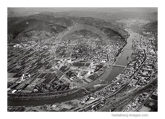 Archiv-Nr. L10_907 / Blick über das Neuenheimre Feld und Heidelberg bis in den Odenwald 1966