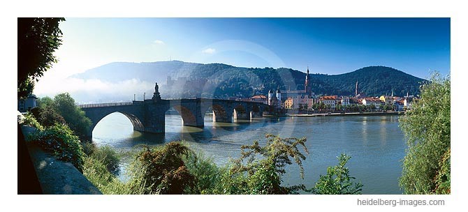 Archiv-Nr. hc2000151 | Alte Brücke im Morgennebel