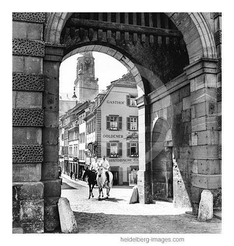 Archiv-Nr. h17-4 / Ross und Reiter an der Alten Brücke am Brückentor