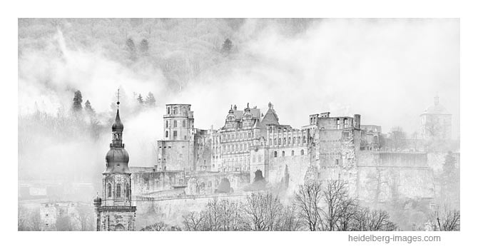 Archiv-Nr. h2016105 | Schloss u. Heiliggeistkirche im Morgennebel