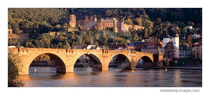 Archiv-Nr. hc97153 | Alte Brücke u. Altstadt im Herbstlicht