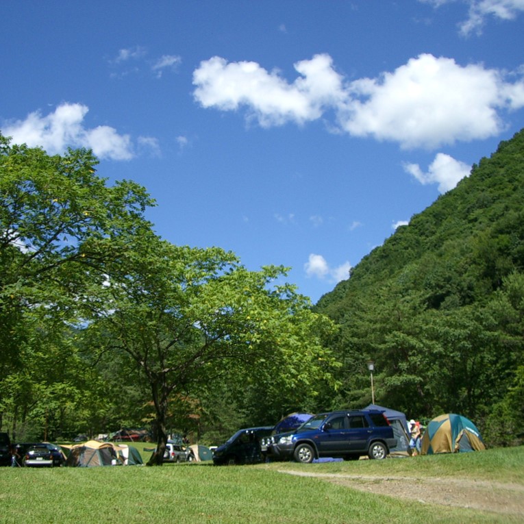 人里から離れた360度の大自然