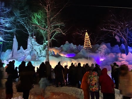 キャンドルタワー「愛と平和」