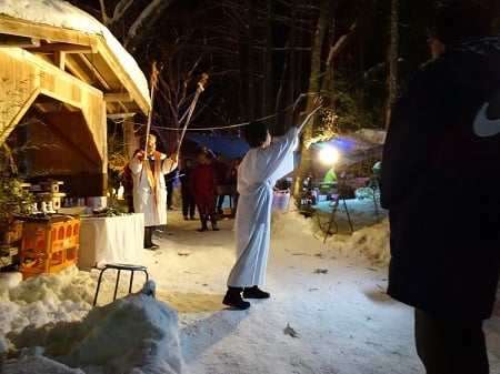 雪の精木の種まき