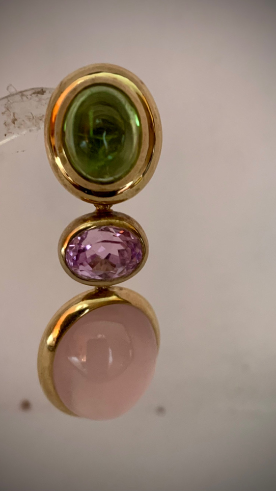  Hamburg mit Peridot € 865,00,Zwischenstück Kunzit € 545,00,Victoria Rosenquarz € 760,00