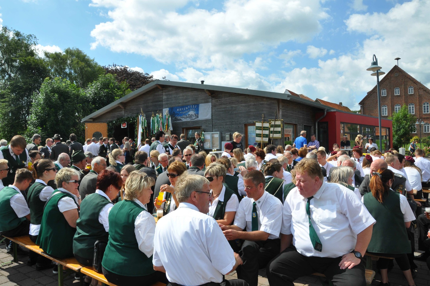 Königsbier für die Schützenbrüder u. Schützenschwestern