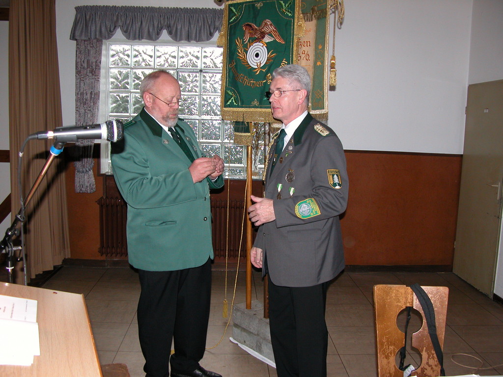 Ehrung von Verbandsgeschäftsführer Gerd Brokelmann.   Foto W. Röndigs