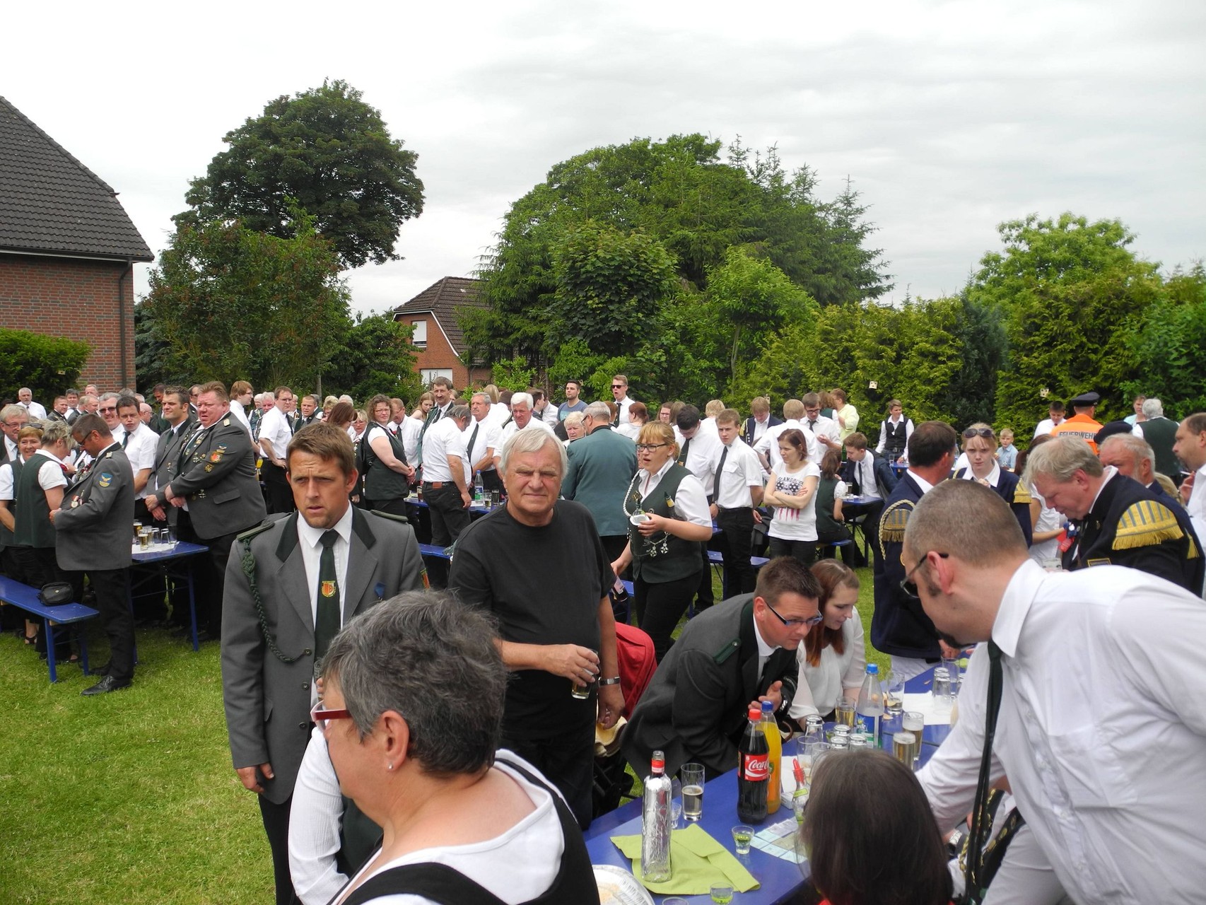 Hochleben lassen und Schützenlied. Foto: Jürgen Bauer